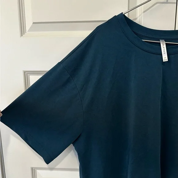 Fabletics Teal Short Sleeve Boxy Top - Picture 2 of 3